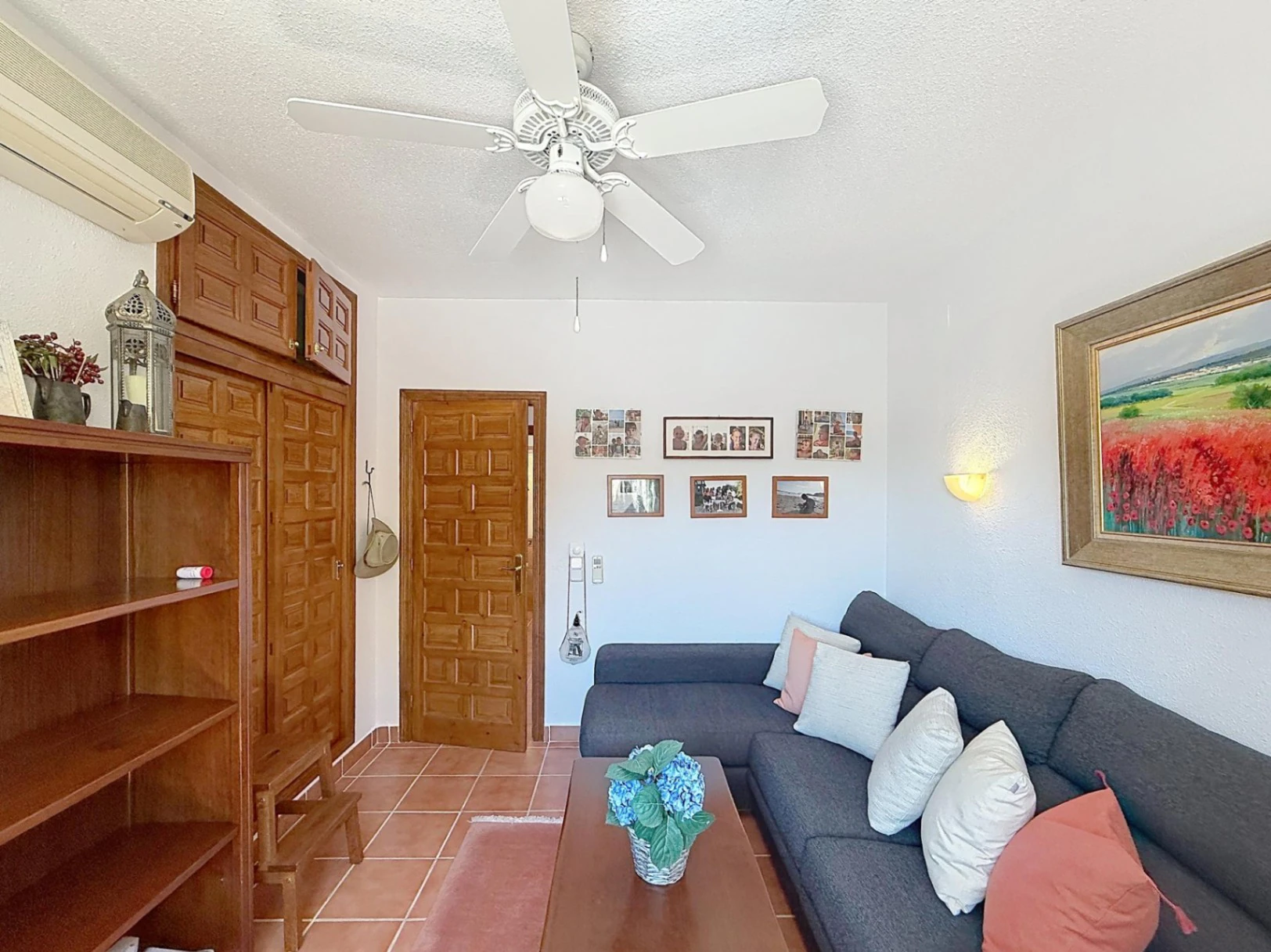 Cumbre del Sol villa with spectacular views of the sea and cliffs.
