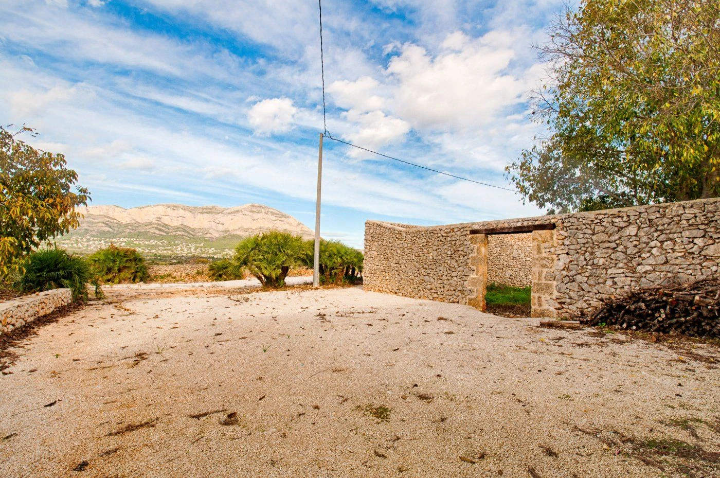 FINCA IN DER RUHE VON GATA DE GORGOS