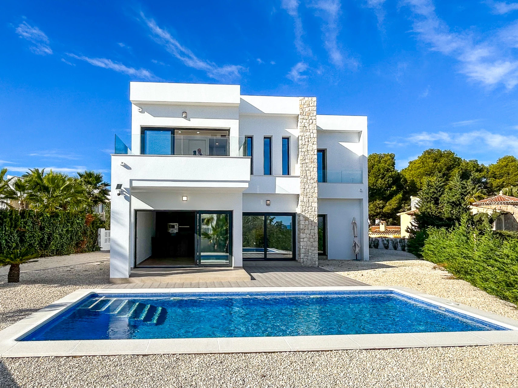 Neu gebaute Villa in Benissa mit Privatpool und Meerblick