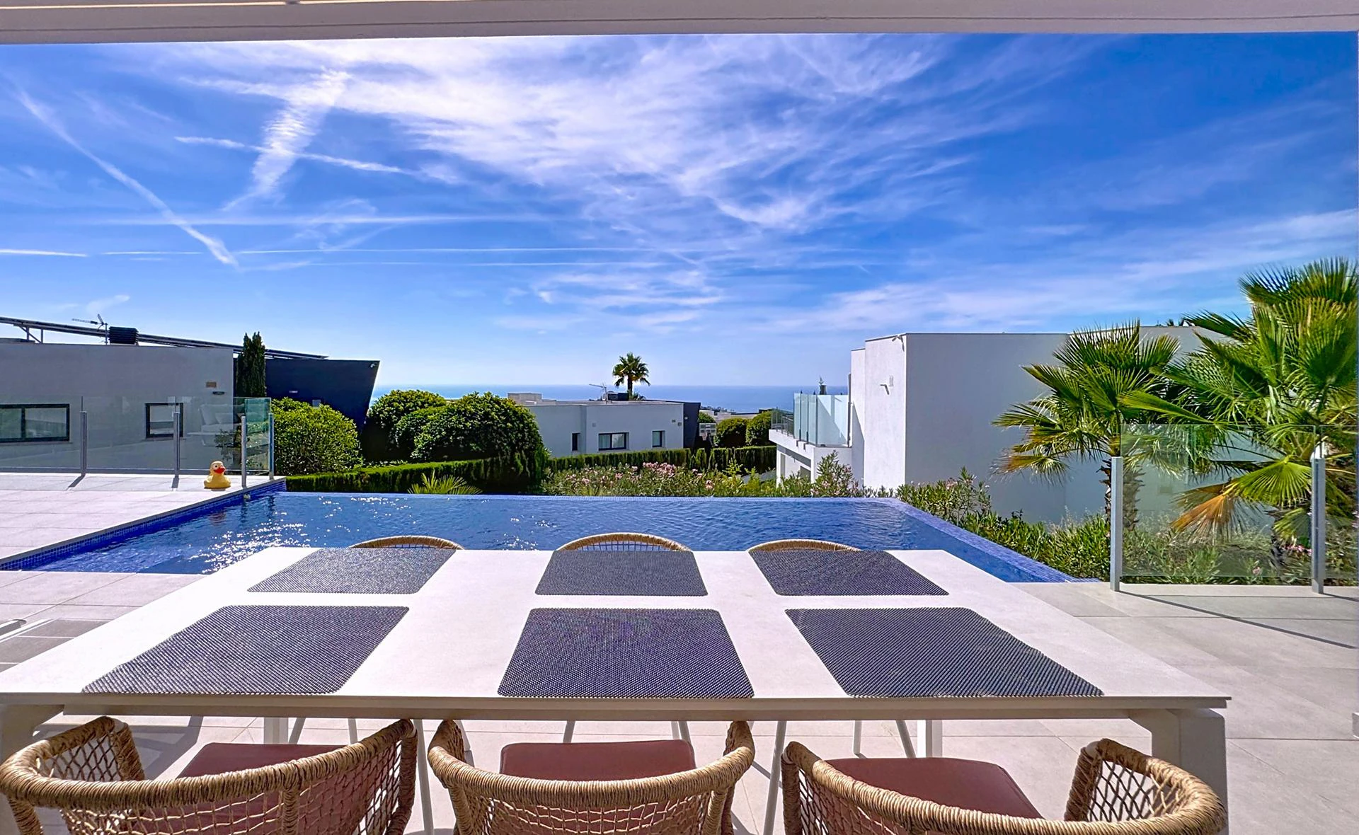 Cumbre del Sol Moderne villa met uitzicht op zee