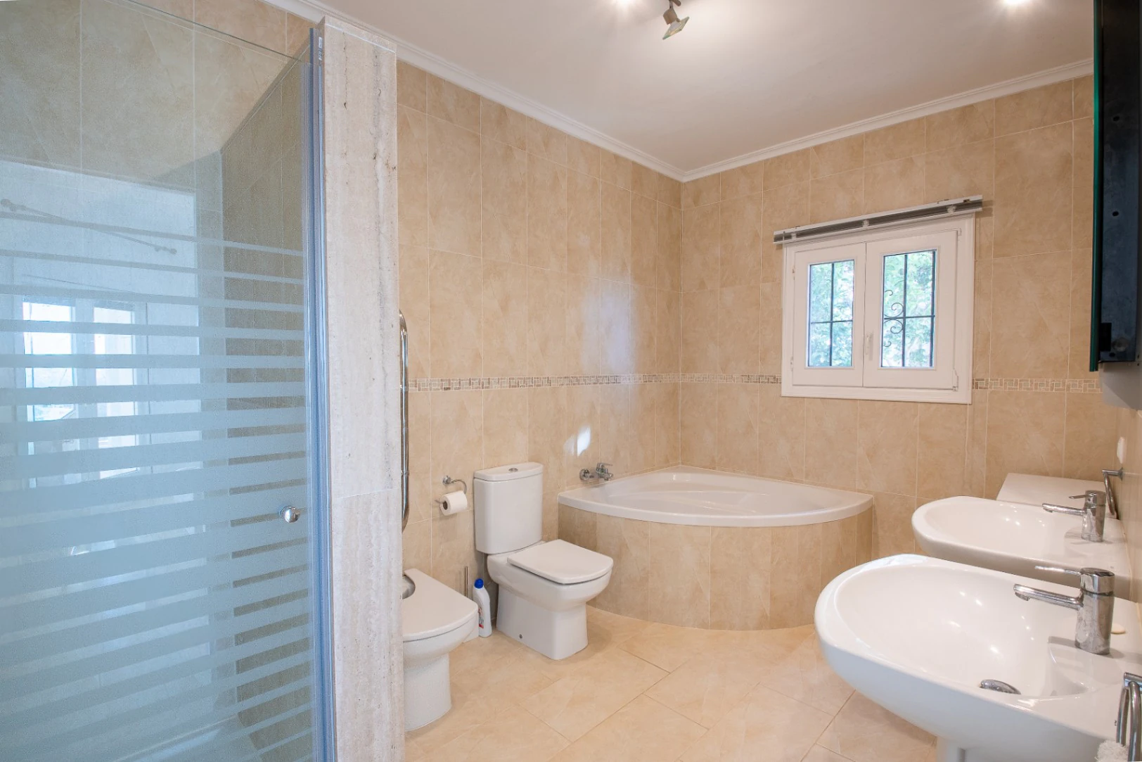 Detached Villa with Stunning Sea Views for Sale in Cumbre del Sol, Benitachell