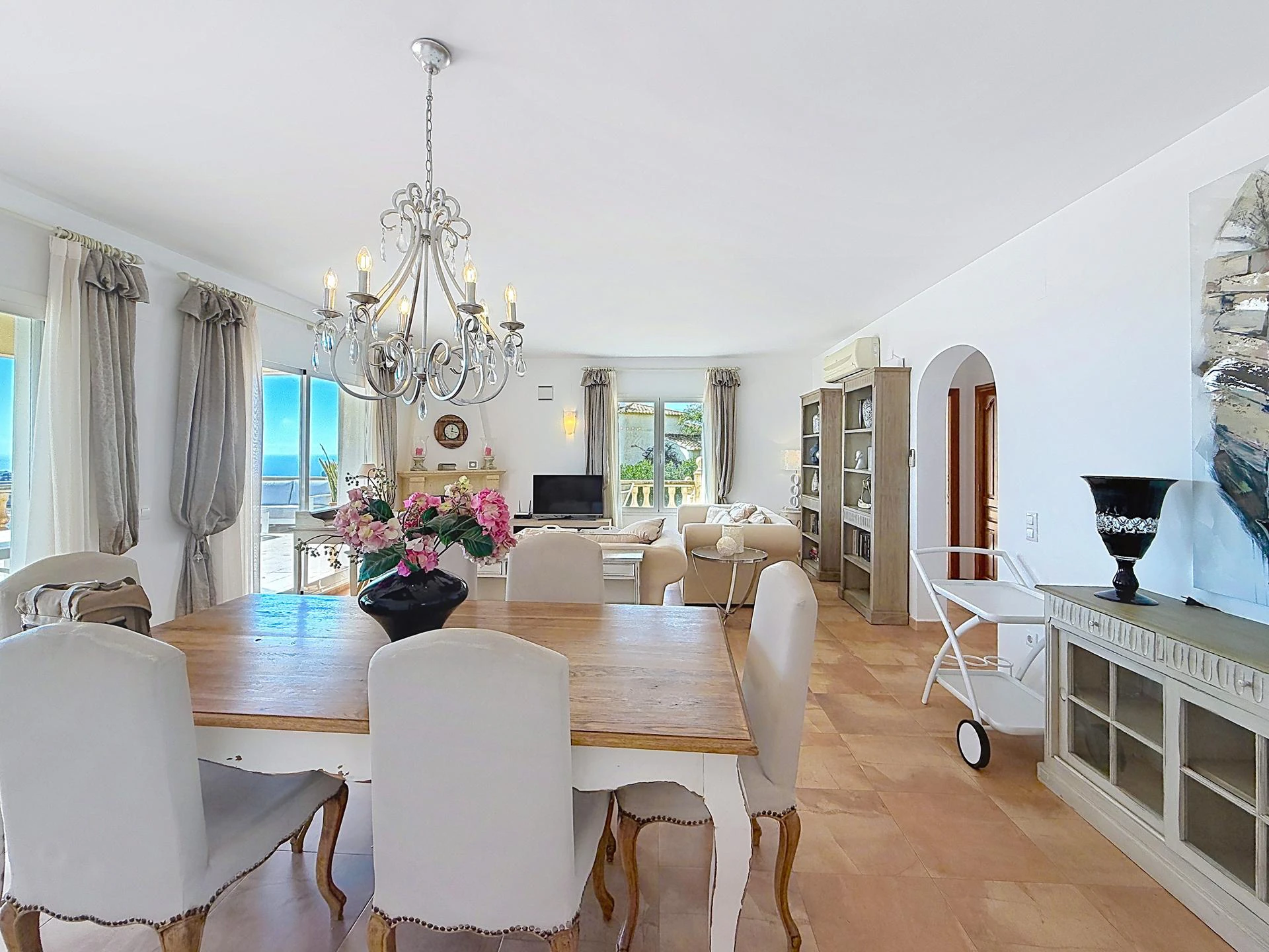 Cumbre del Sol, Villa with sea views