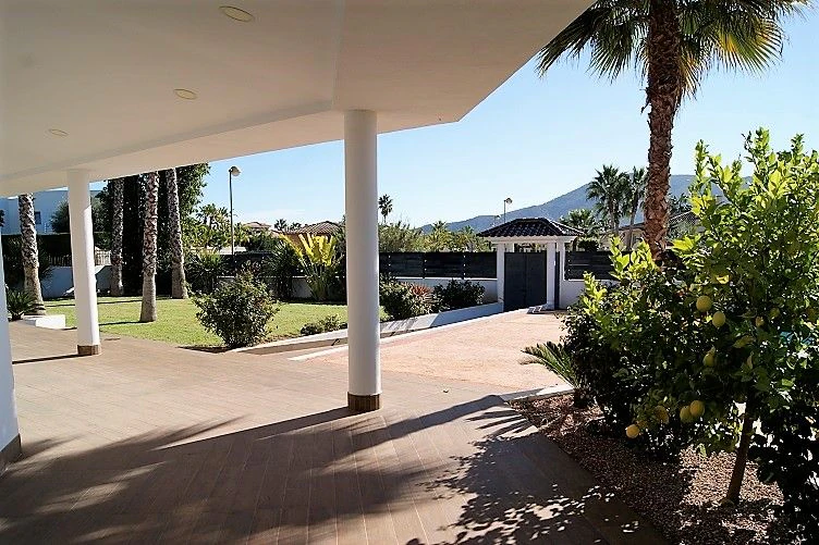 Villa zum verkauf in Alfaz Del Pi