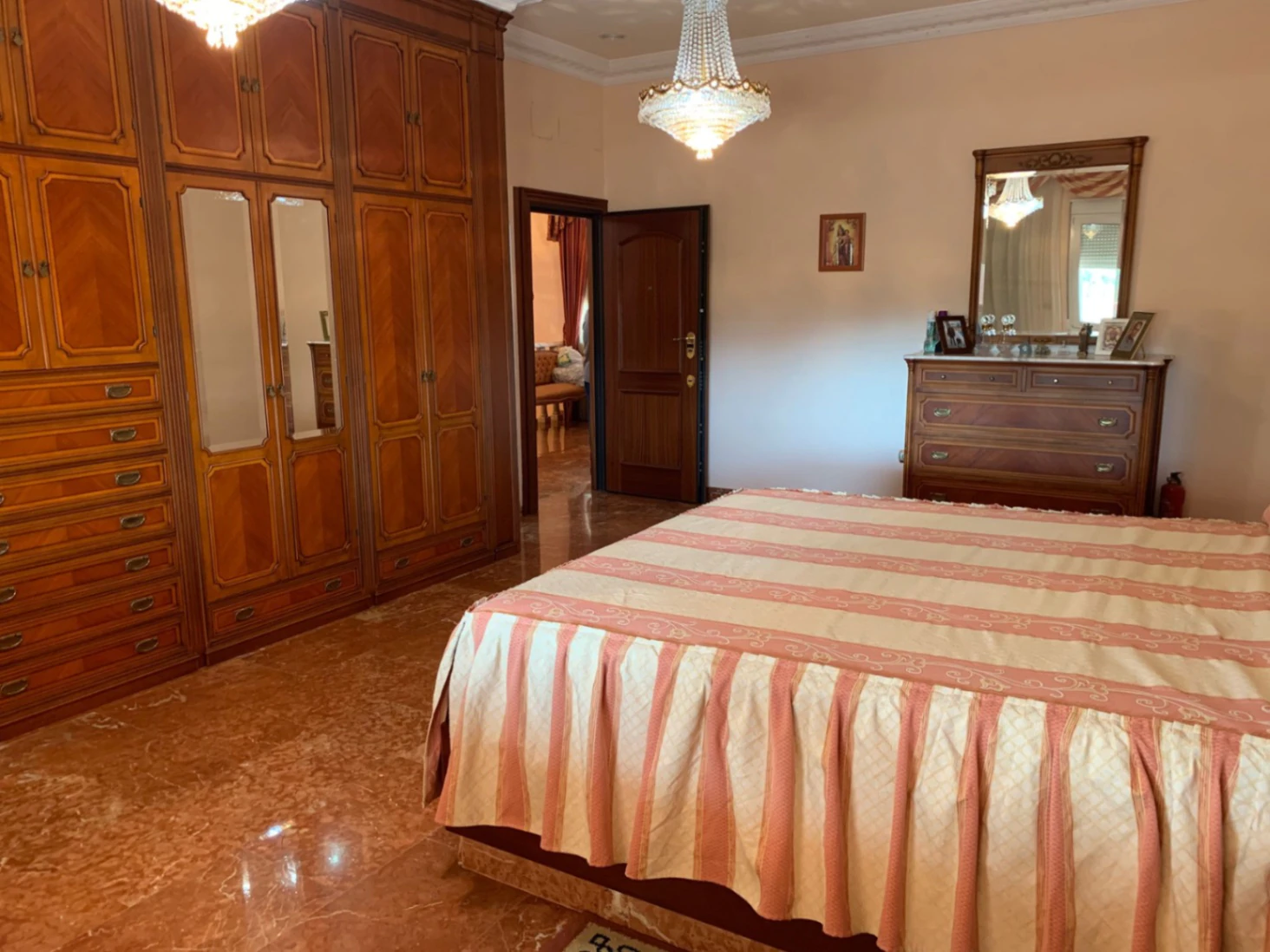Villa zum verkauf in Albir