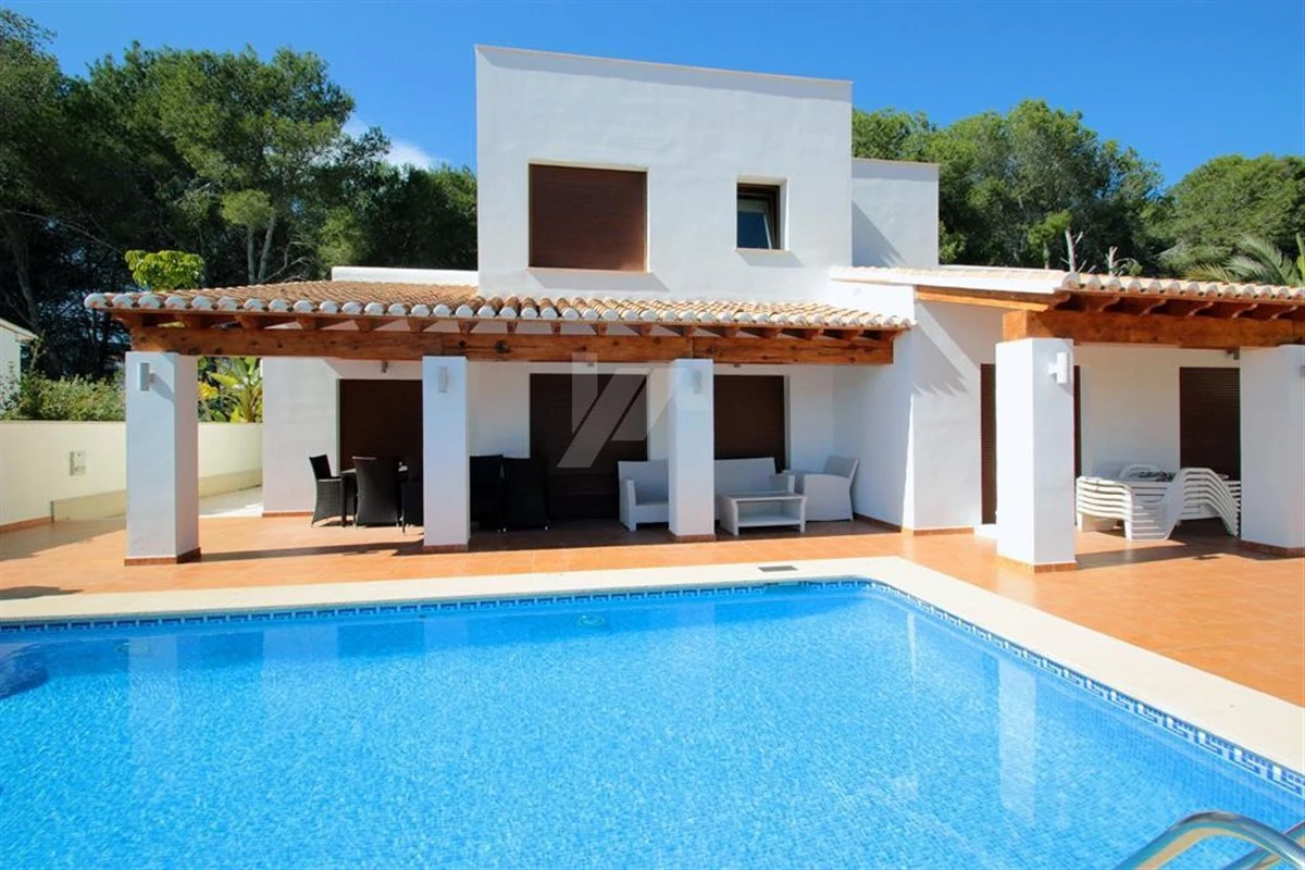 Villa's te koop in Moraira, Costa Blanca.
