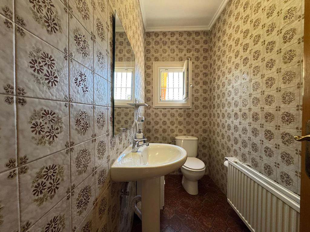 Independent chalet with large plot and private pool in Las Marinas - Dénia