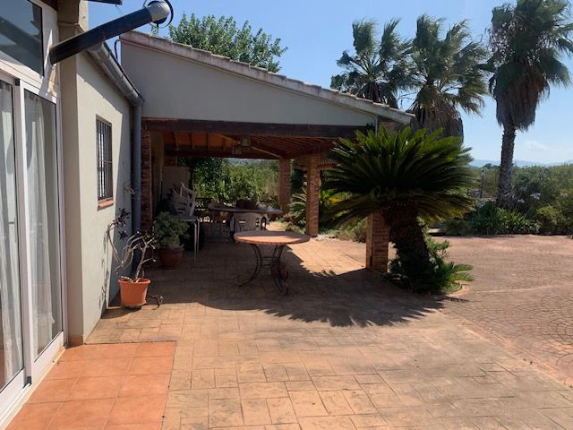 For Sale. Country house in Denia
