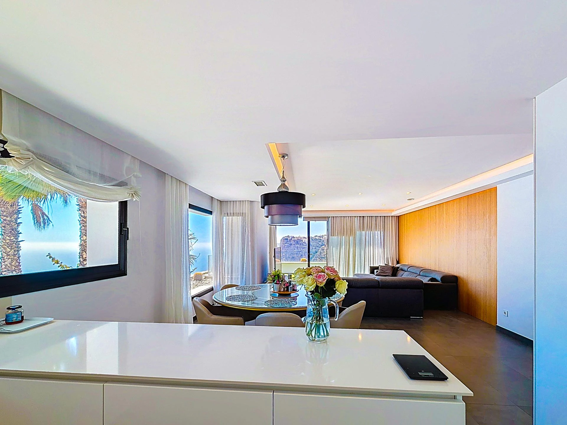 Cumbre del Sol moderne luxe appartement metSpectaculaire panoramisch uitzicht op de zee en de kliffen