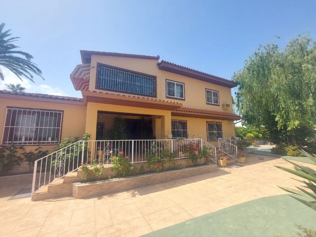 Detached Villa zum verkauf in Albir