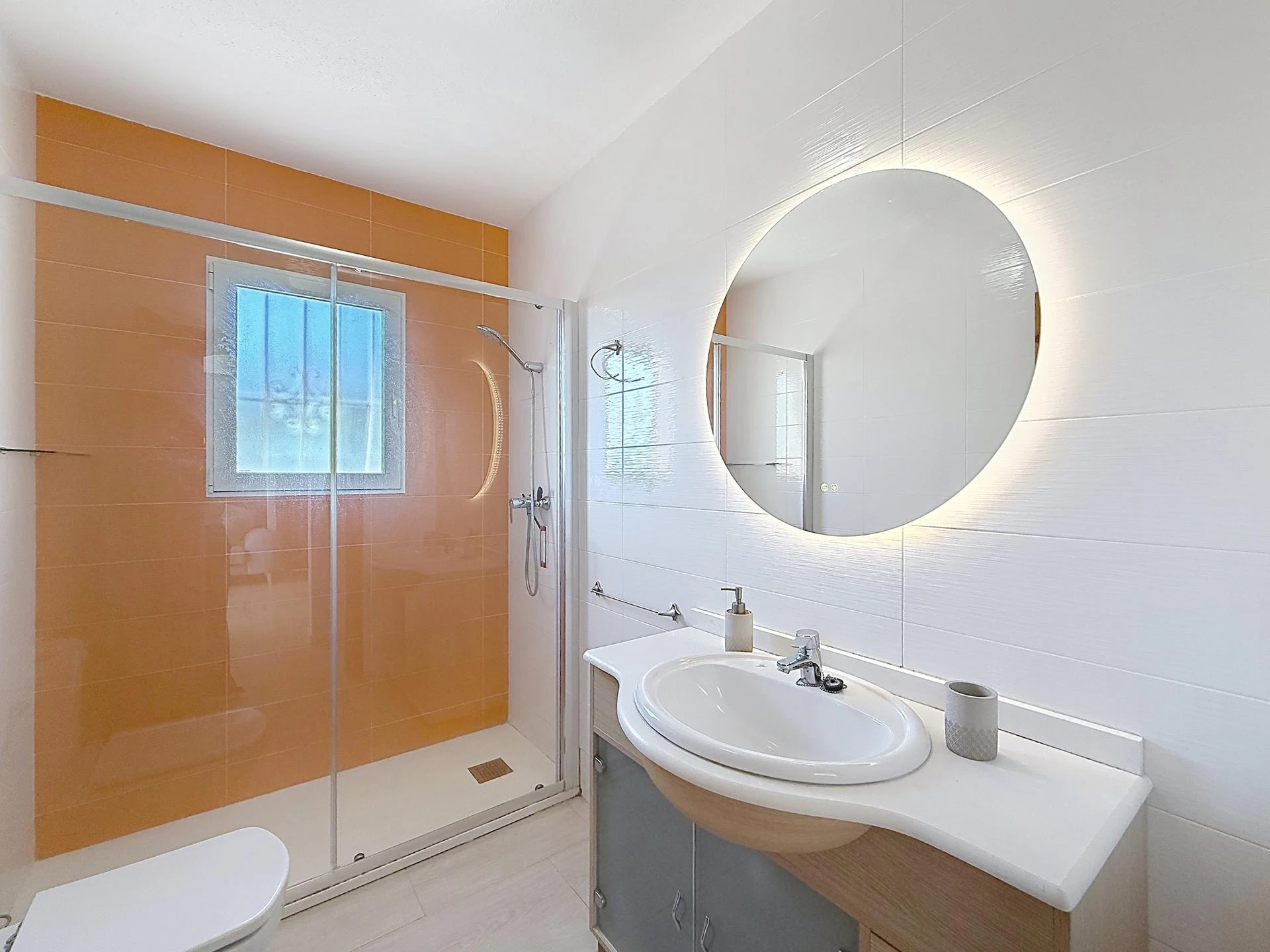 Cumbre del Sol appartement gerenoveerd met uitzicht op zee