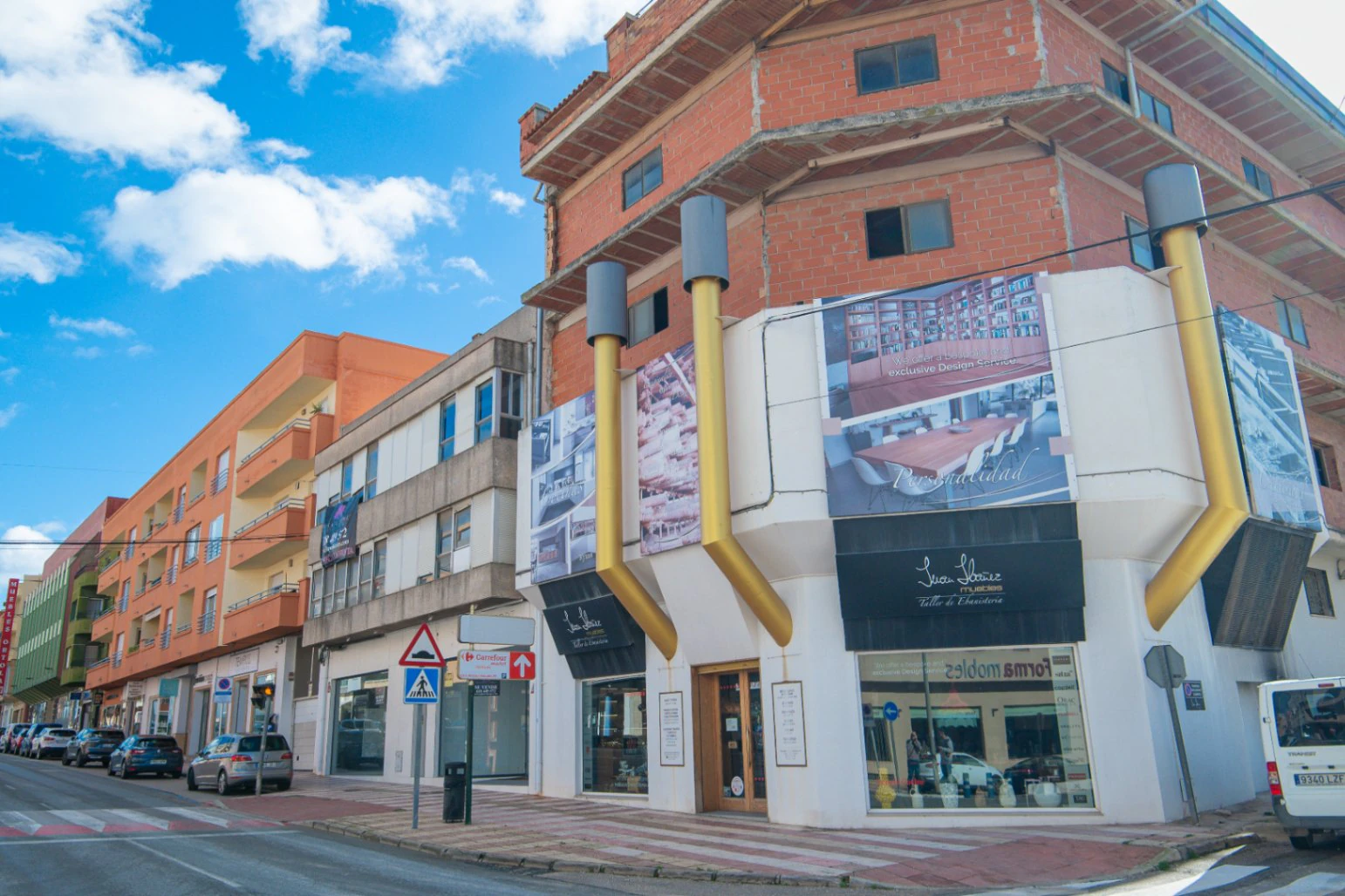 Pand Te Koop in het Centrum van Teulada – Woon- en Commerciële Beleggingsmogelijkheid