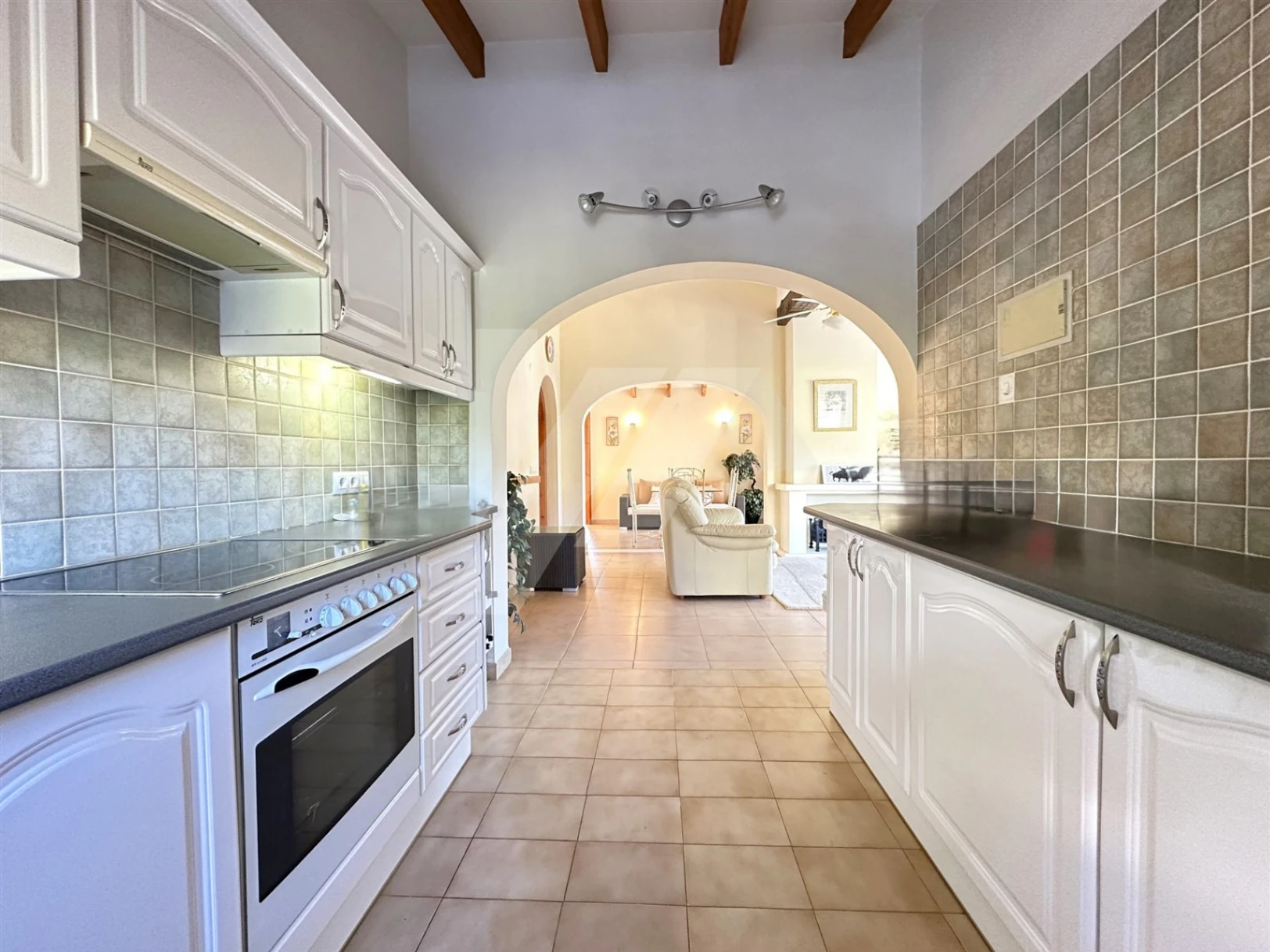 Villa for sale in Benissa, walking distance to Baladrar beach.