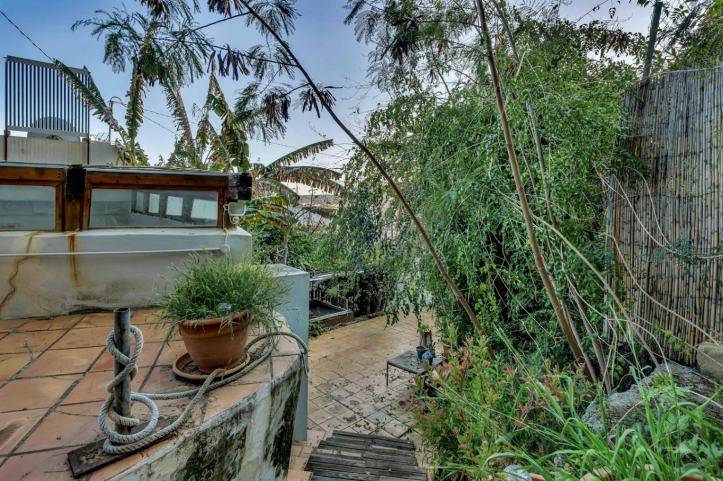 VILLA ON THE SEAFRONT IN THE PORT OF JAVEA