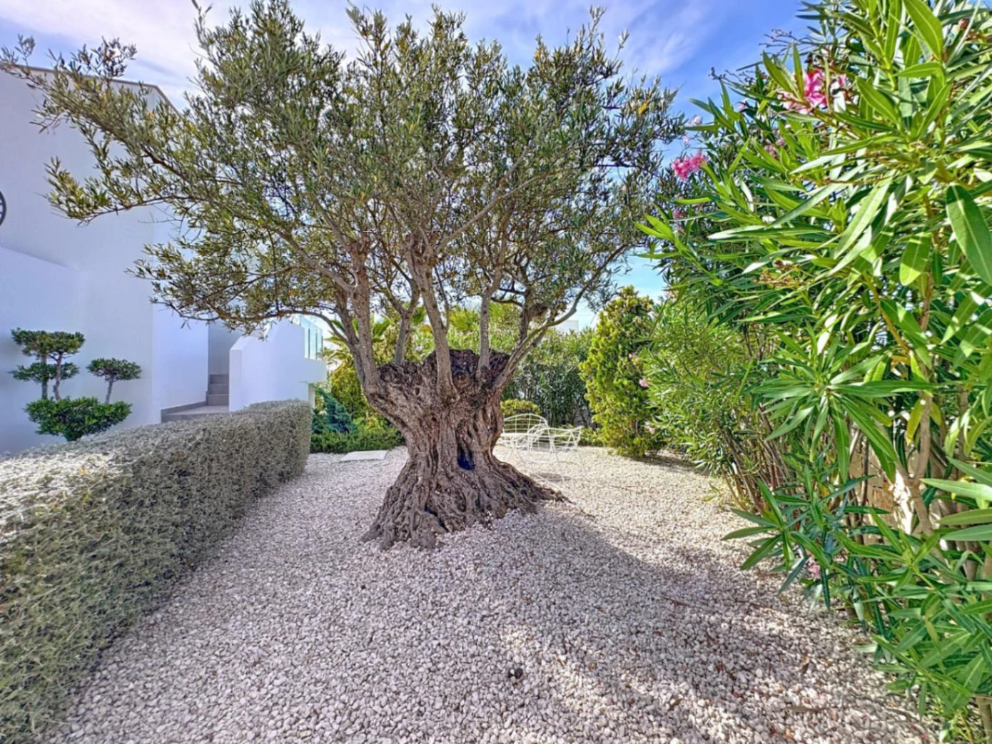 Cumbre del Sol Moderne villa met uitzicht op zee