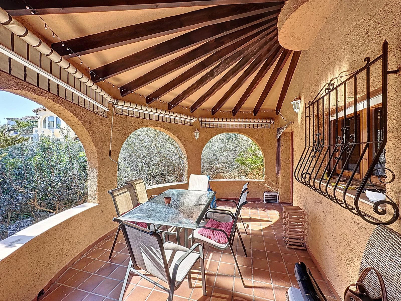 Cumbre del Sol villa with private pool and sea views