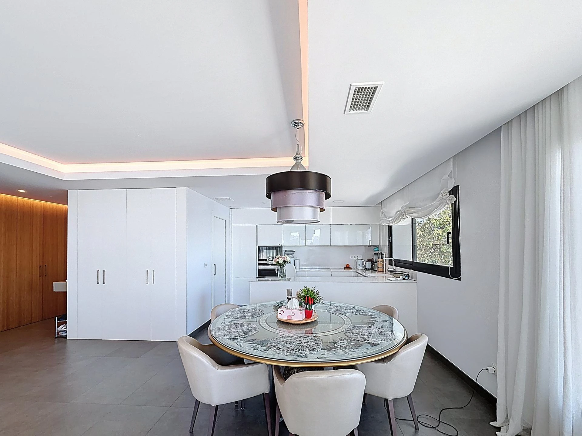 Cumbre del Sol moderne luxe appartement metSpectaculaire panoramisch uitzicht op de zee en de kliffen