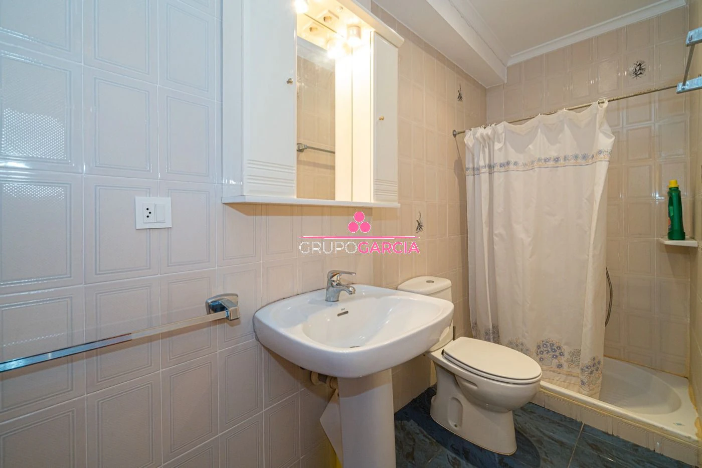 Commercial premises for sale in Alcalali