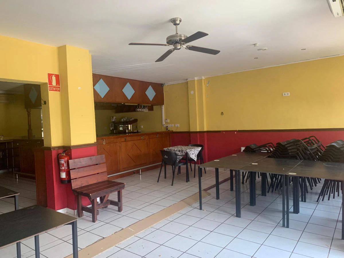 For Sale. Commercial premises in Denia