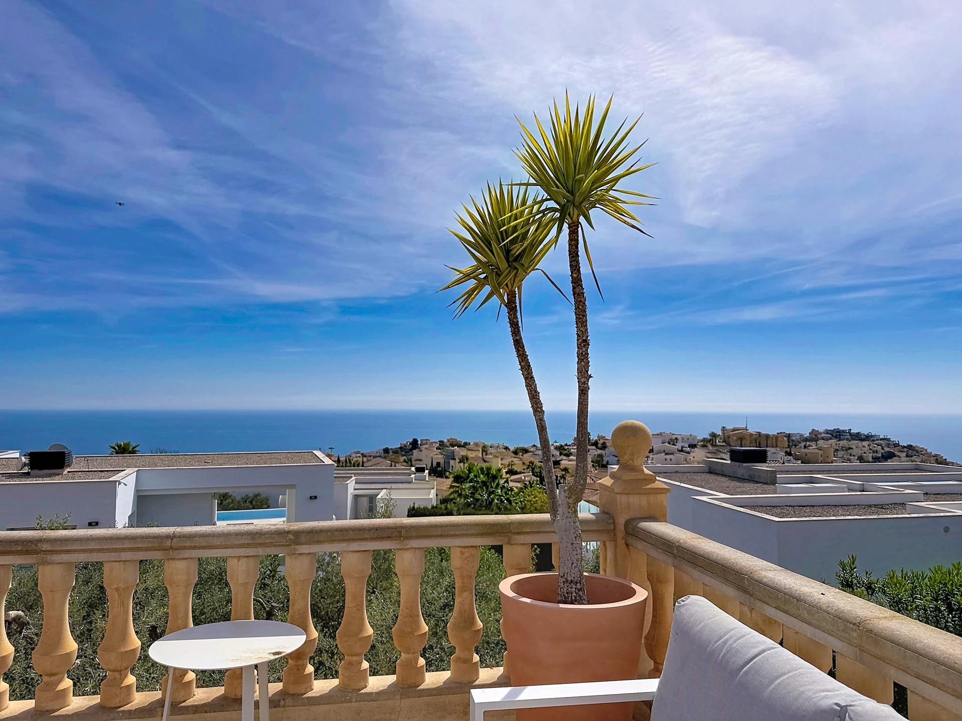 Cumbre del Sol, Villa with sea views