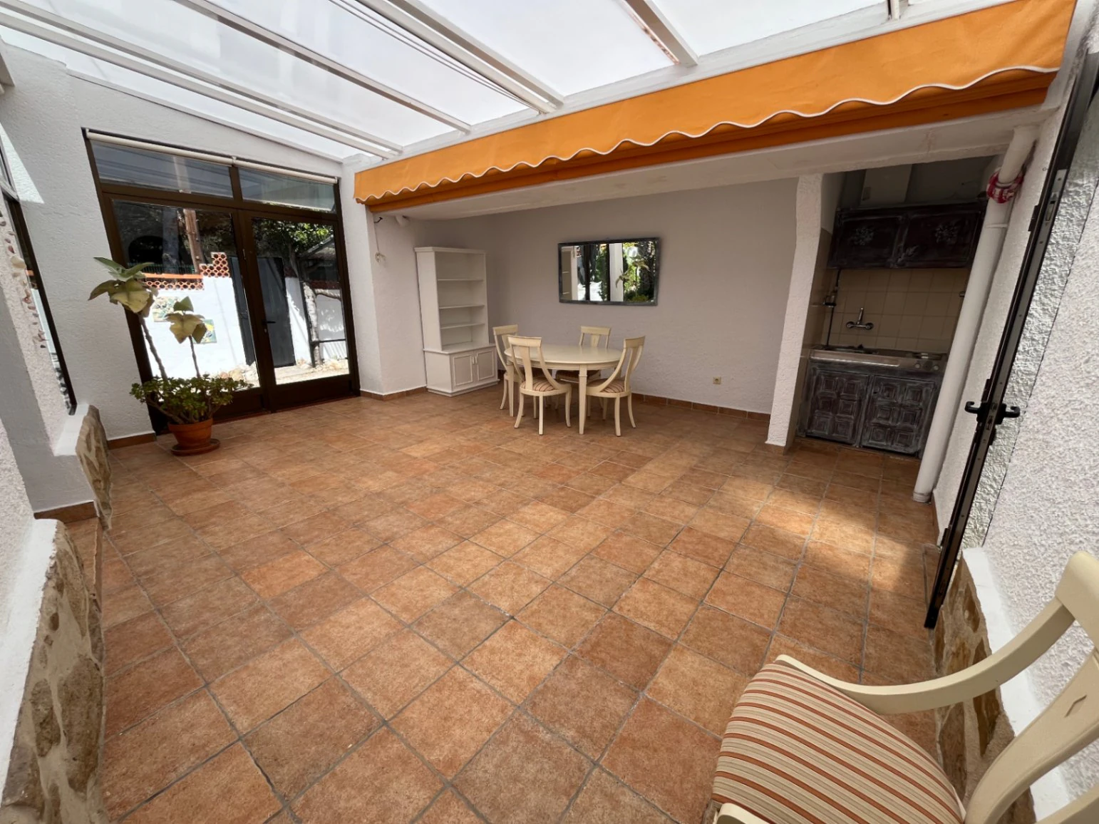 Chalet zu verkaufen mit 3 Schlafzimmern in Els Poblets, Alicante