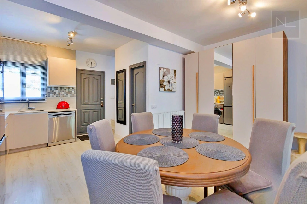 Half vrijstaande villa te koop in Pedreguer