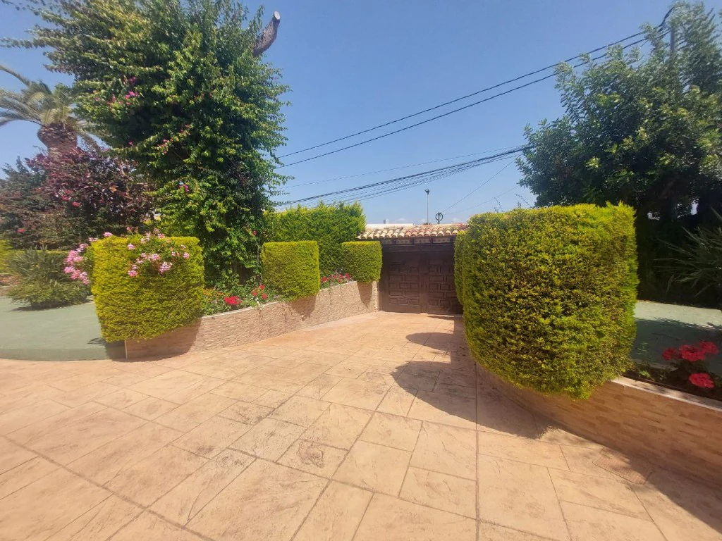 Detached Villa zum verkauf in Albir