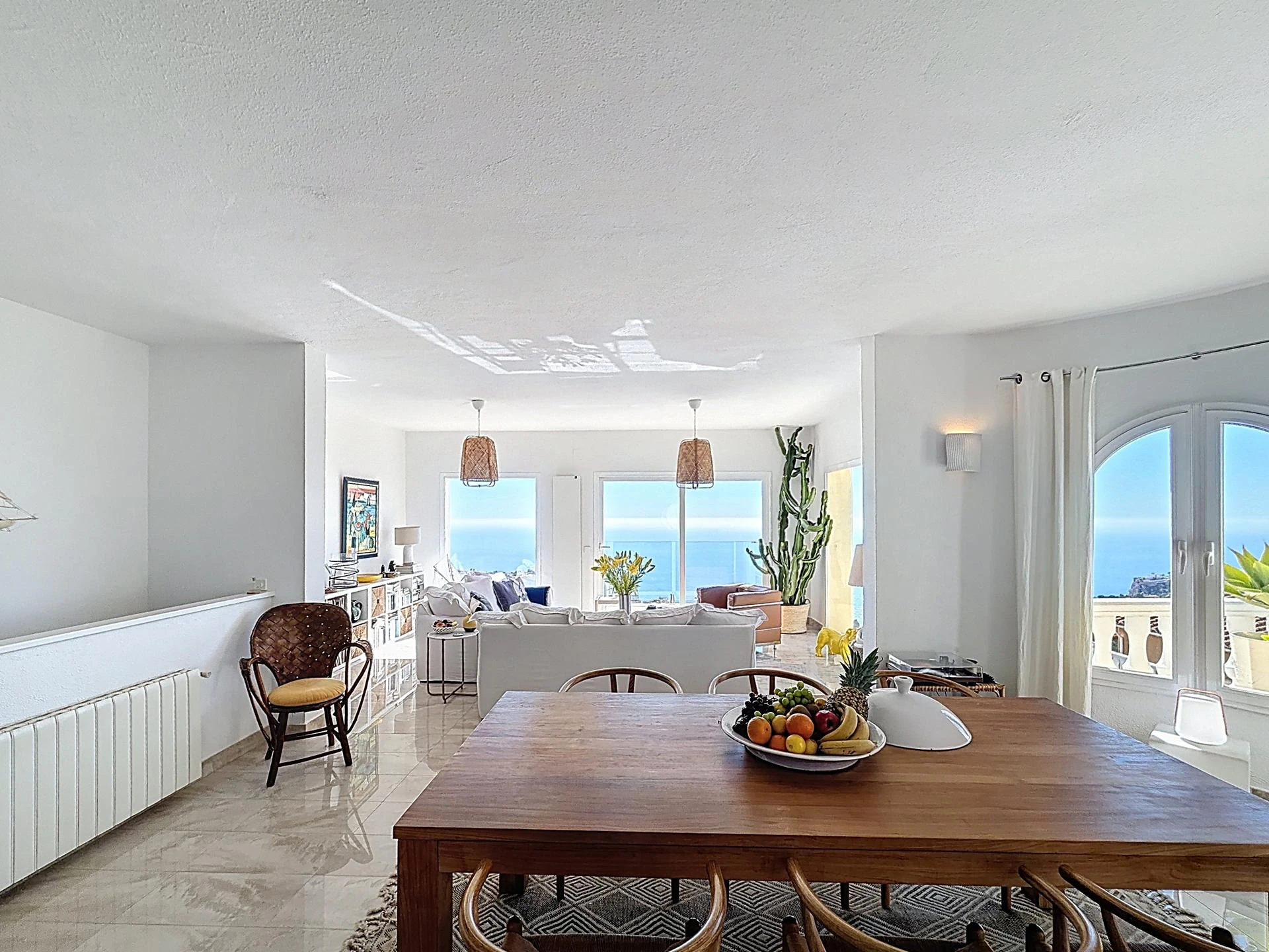 Cumbre del Sol villa renovated with spectacular sea views