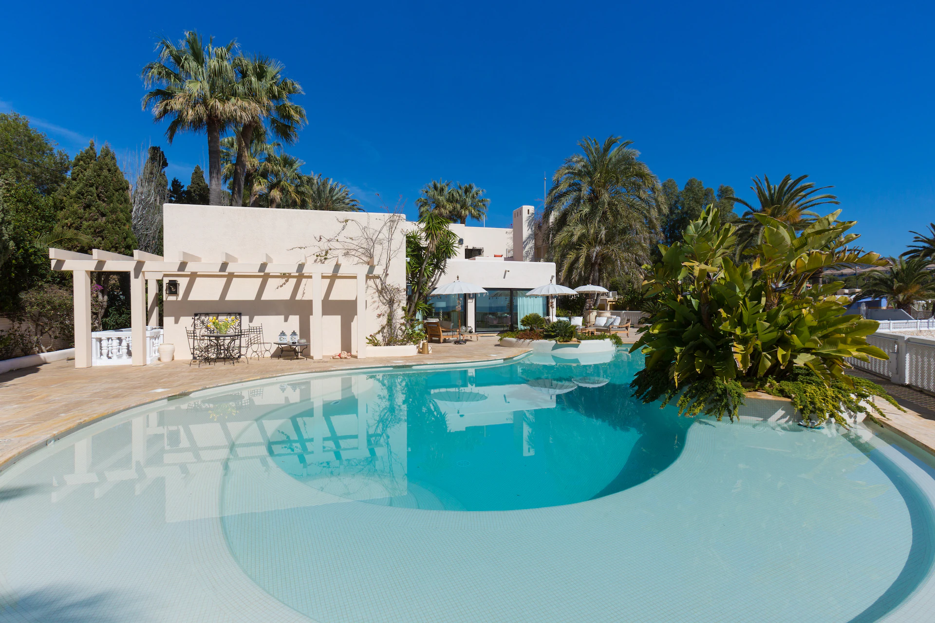 Unique Impressive Luxury Villa Beach House