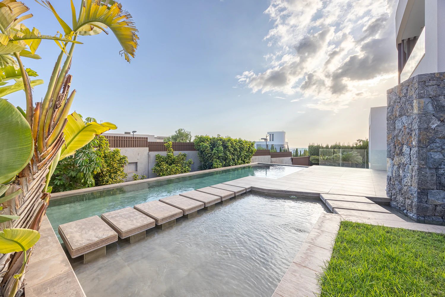 Villa for sale in Finestrat