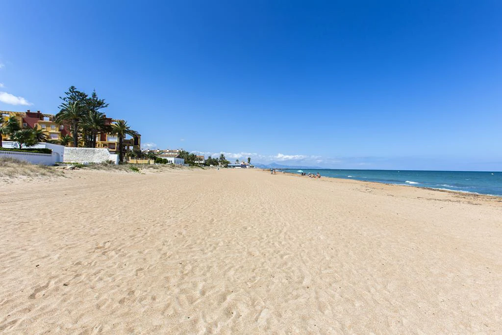 Villa with direct access to one of the best beaches in Dénia