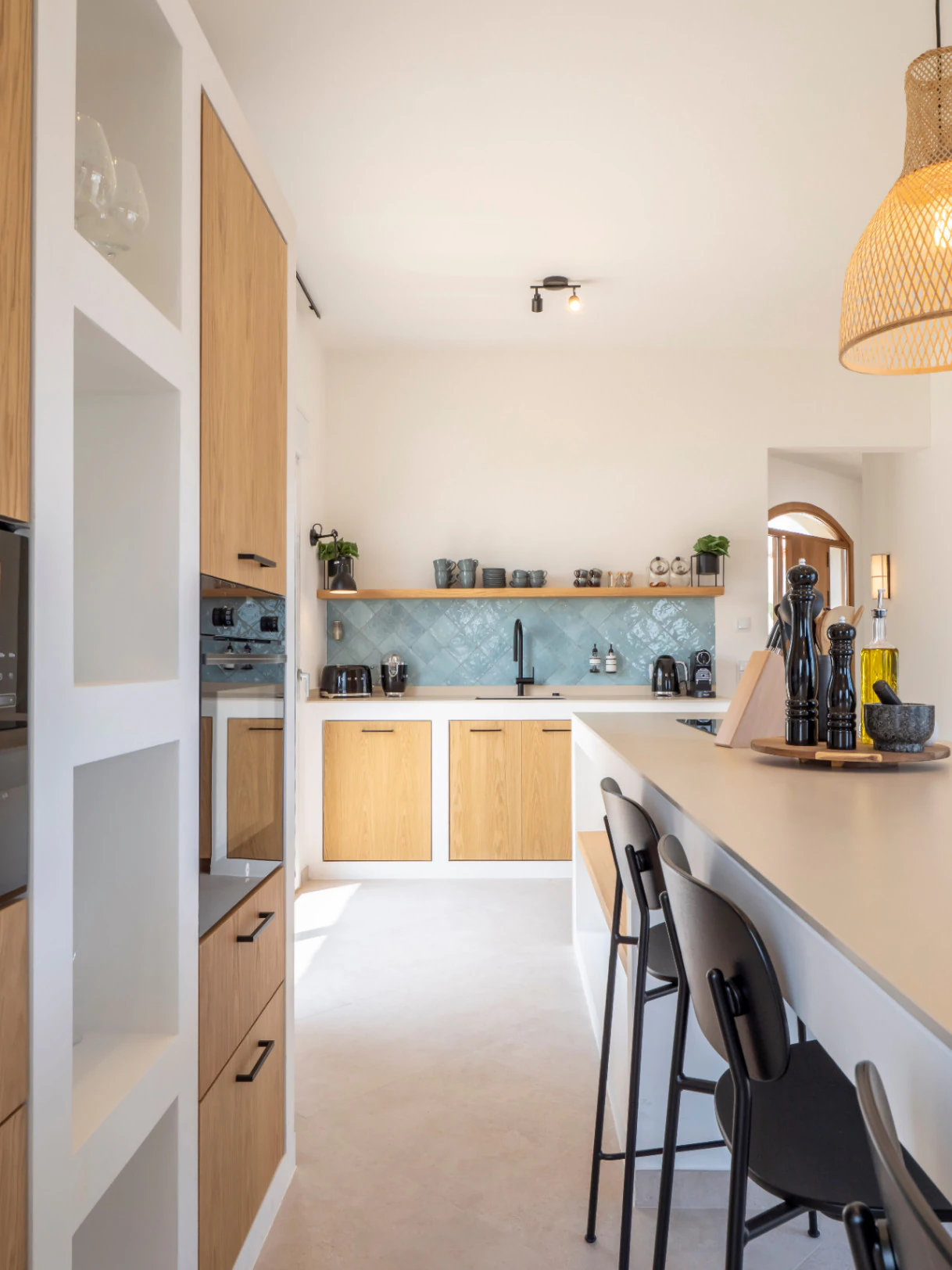 Recently renovated villa with stunning panoramic views of Jávea.