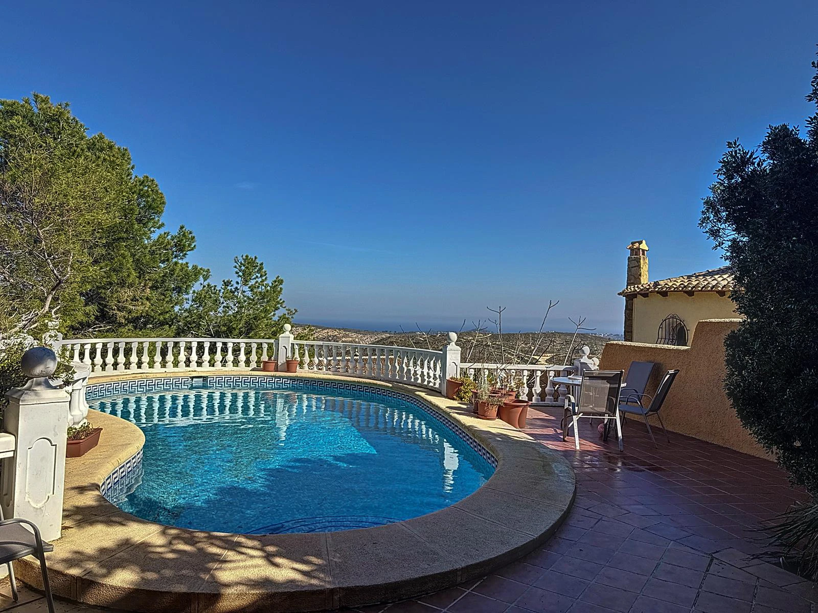Cumbre del Sol villa with private pool and sea views