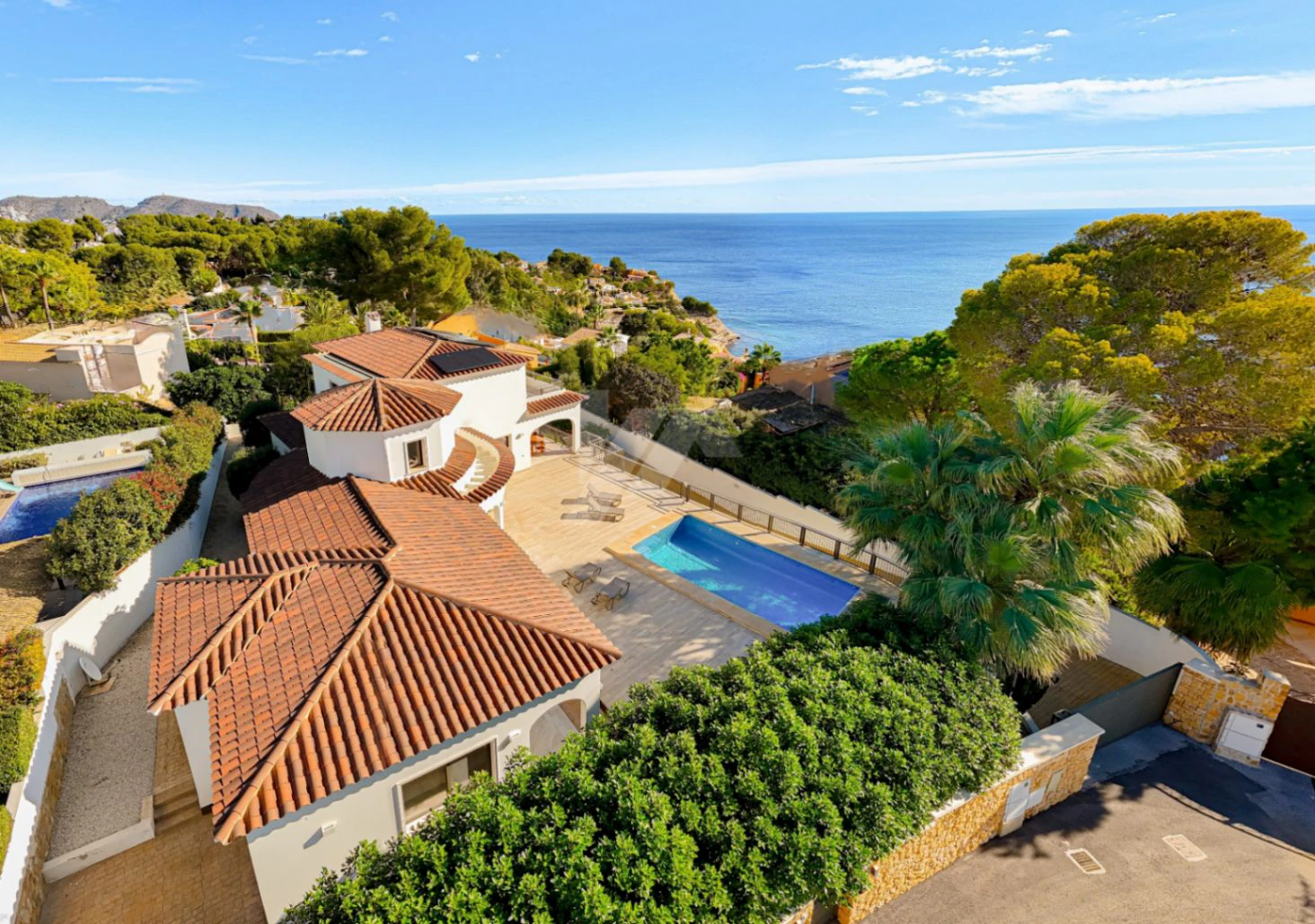 Luxury  second line villa for sale in Moraira, with sea views.