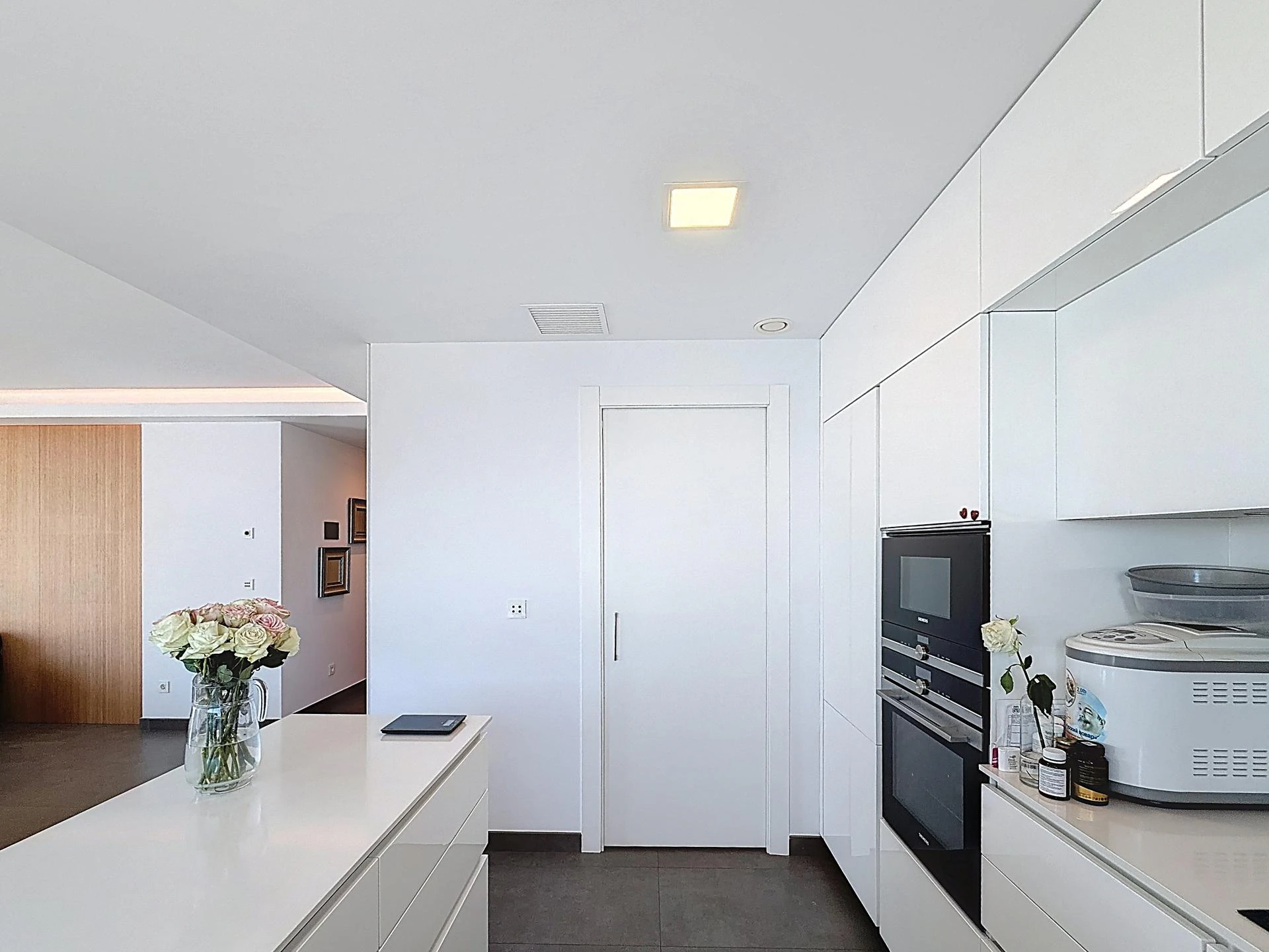 Cumbre del Sol moderne luxe appartement metSpectaculaire panoramisch uitzicht op de zee en de kliffen