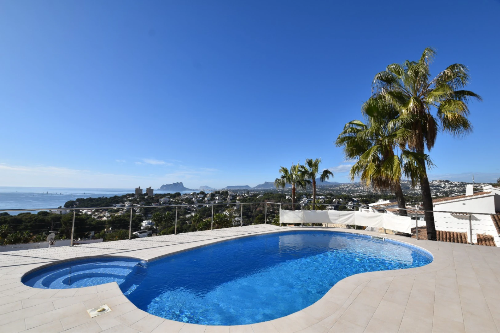 Luxurious Villa for Sale in Moraira El Portet Area