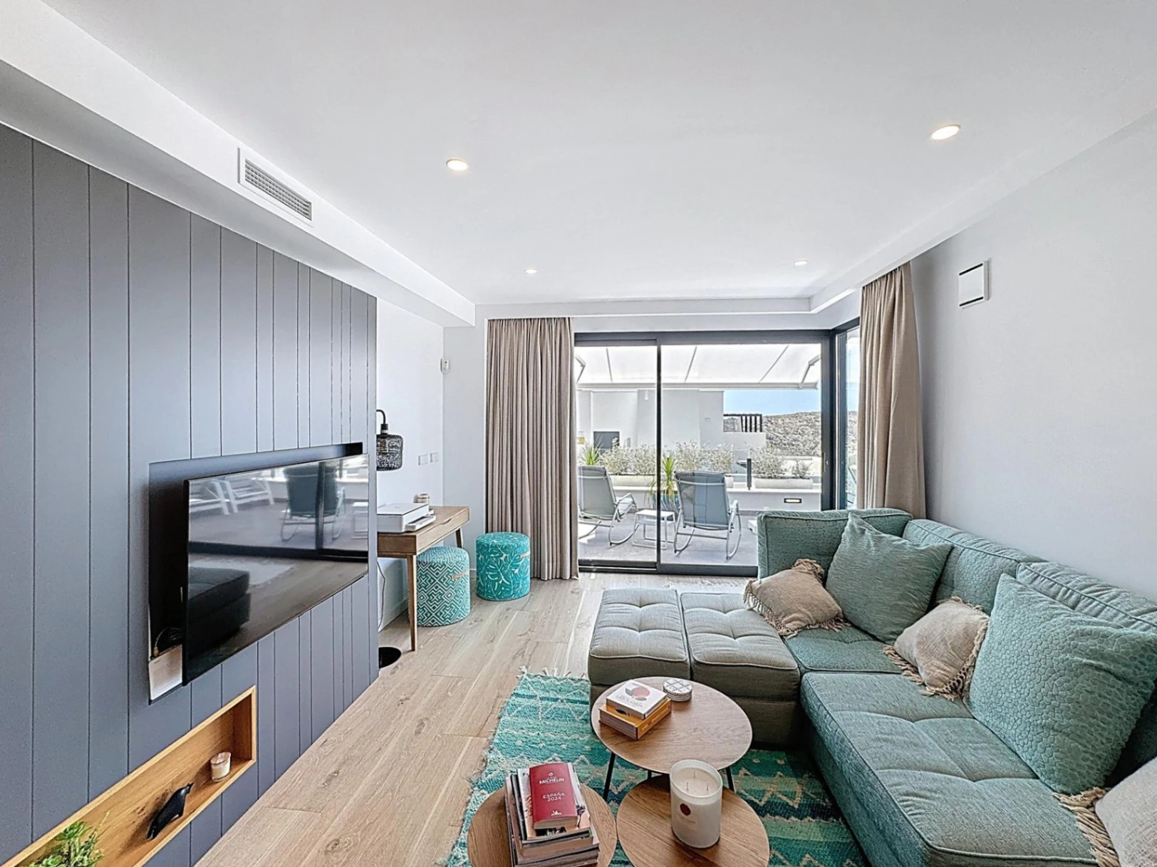 Impressive modern penthouse with panoramic views in Montecala Gardens, Cumbre del Sol.