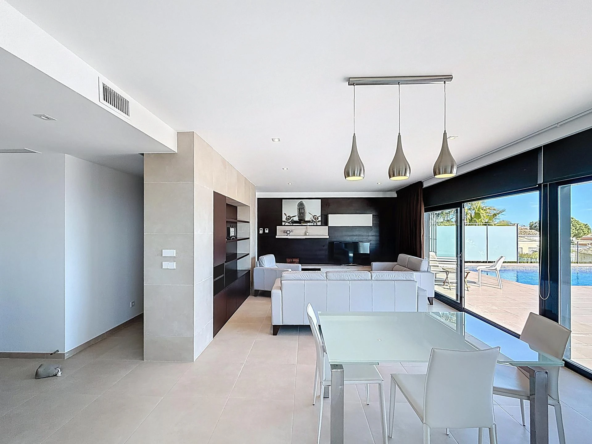 Cumbre del Sol Moderne Villa met uitzicht op zee