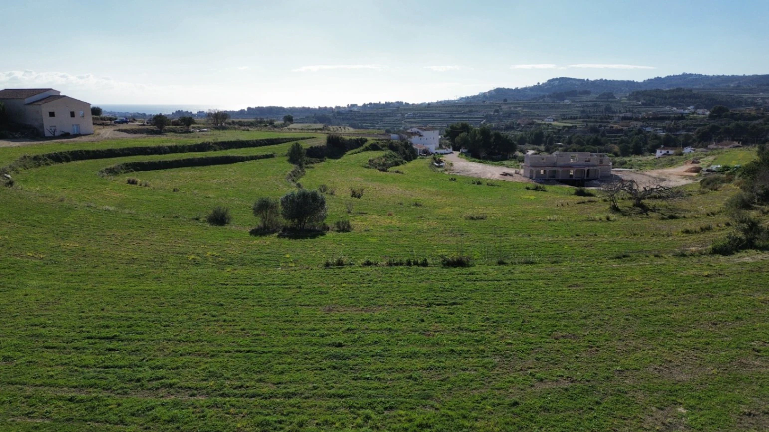 Parcela de terreno en Teulada con vistas al mar y gran potencial edificable