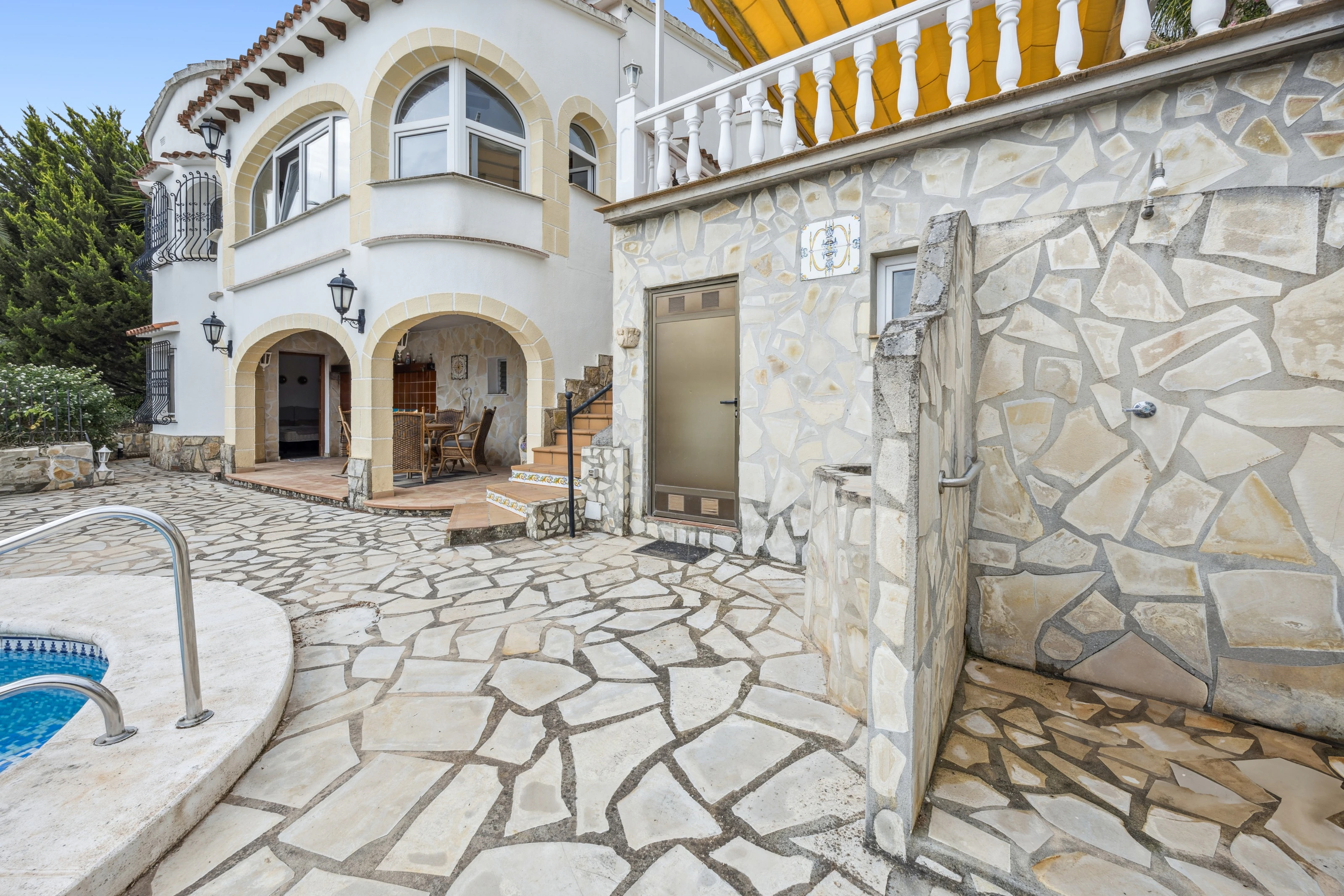 Villa for sale in Dénia