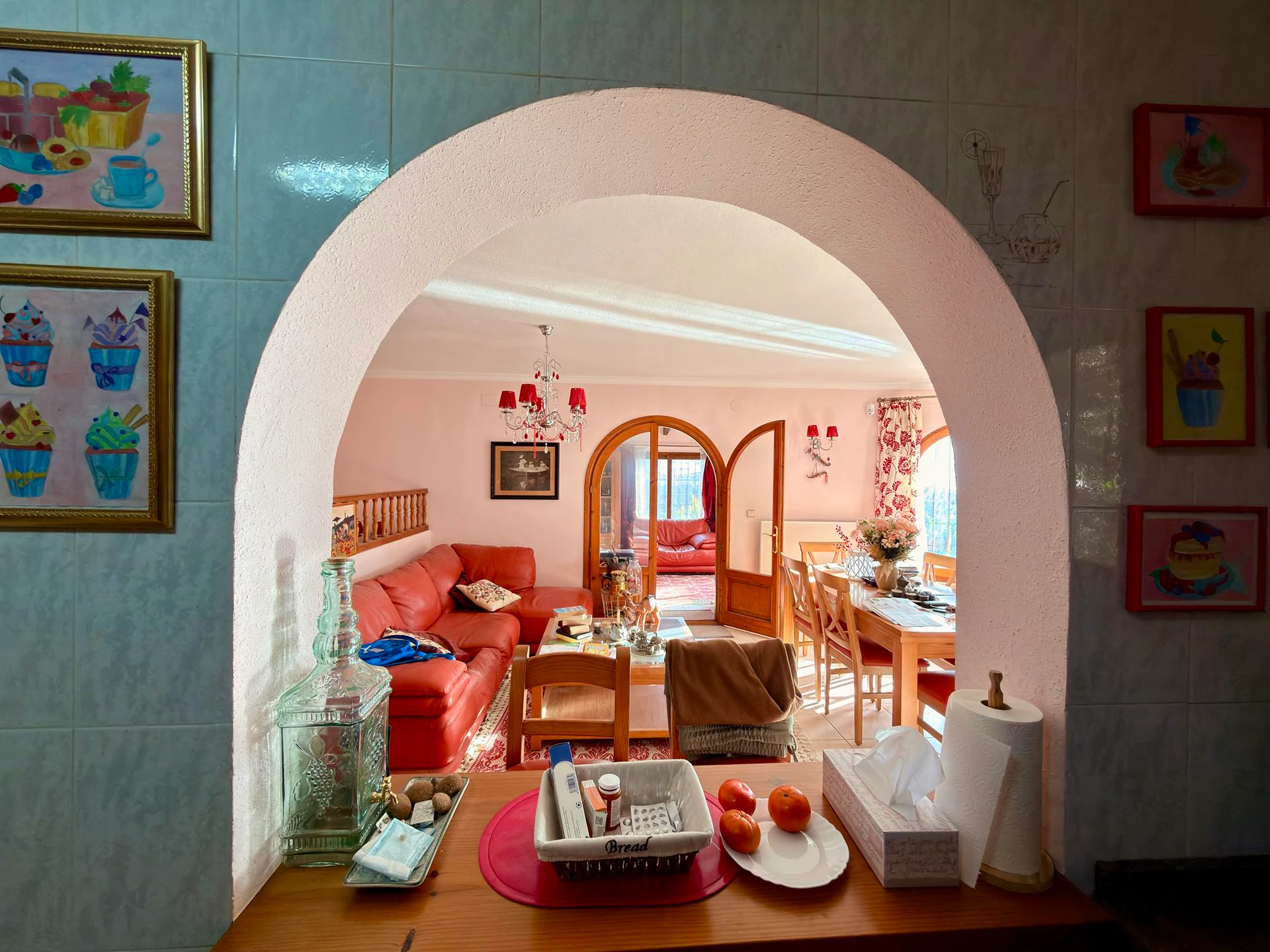 Cumbre del Sol: a Mediterranean-style villa with a swimming pool and sea views