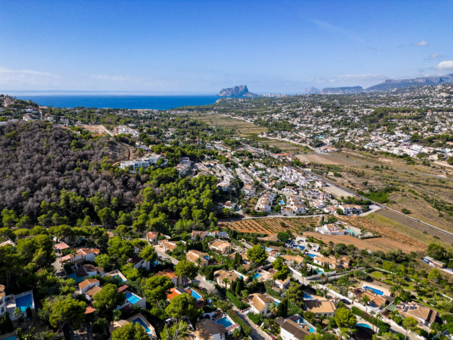 Prachtige Villa Te Koop in Moraira, 7 Slaapkamers