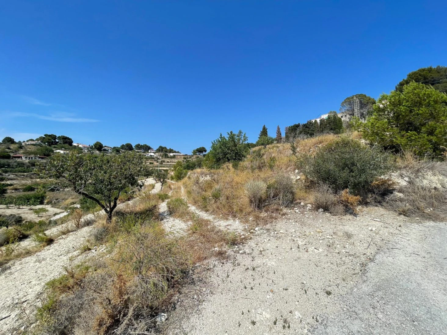 PLOT WITH PROJECT AND LICENSE IN BENISSA