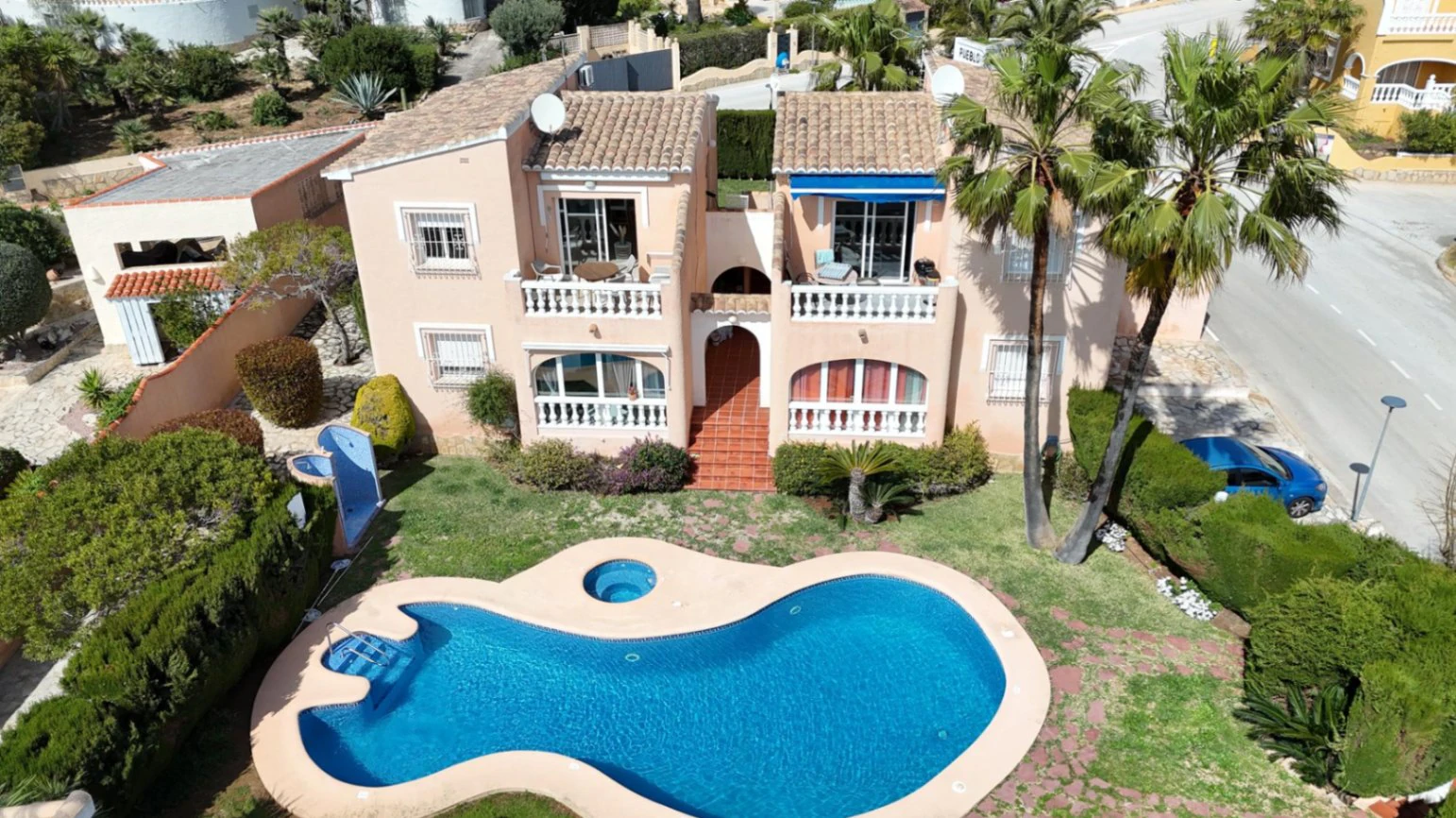 Cumbre del Sol appartement gerenoveerd met uitzicht op zee