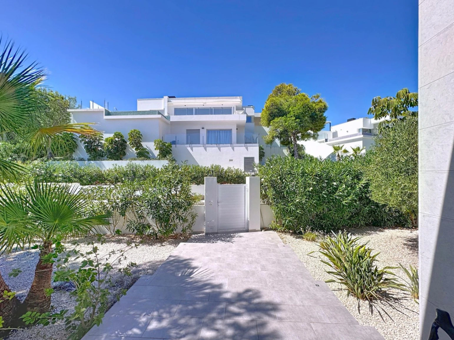 Cumbre del Sol modern villa with sea views and private pool