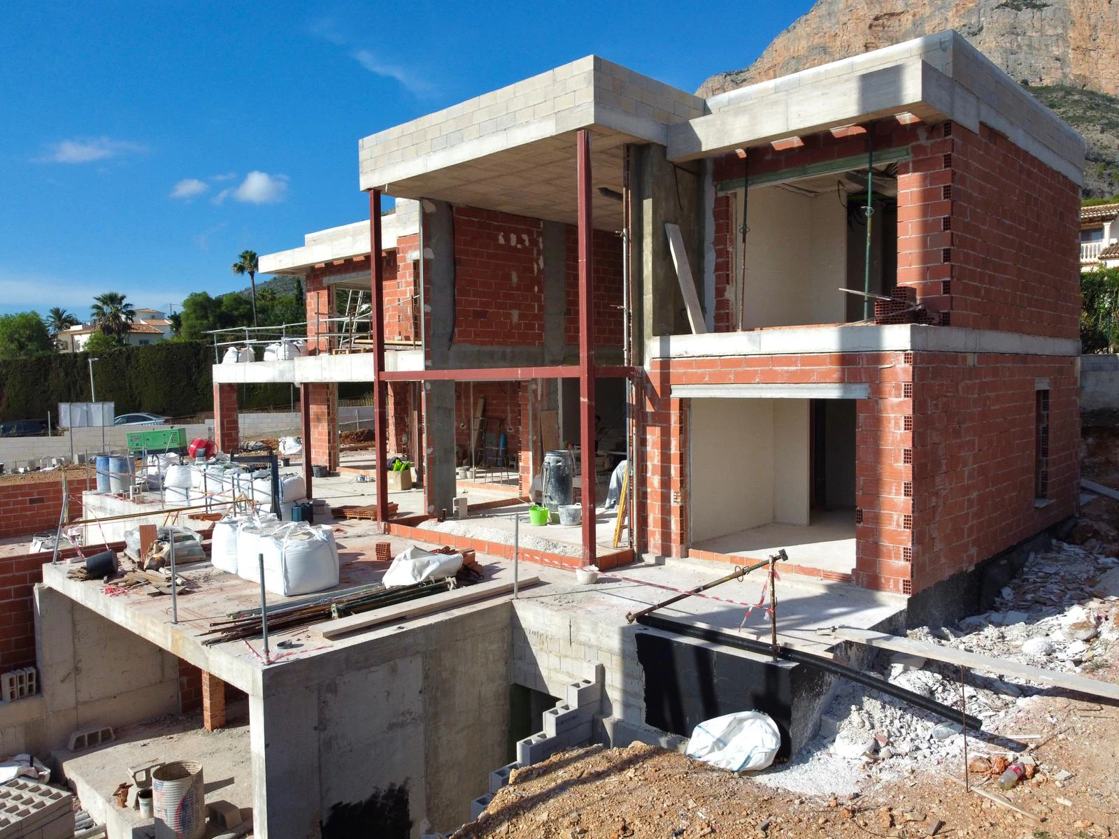 Villa moderna en construcción en la zona del Montgo de Javea
