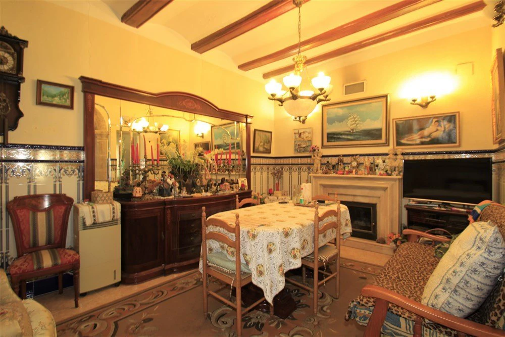 Traditional village house for sale in Teulada