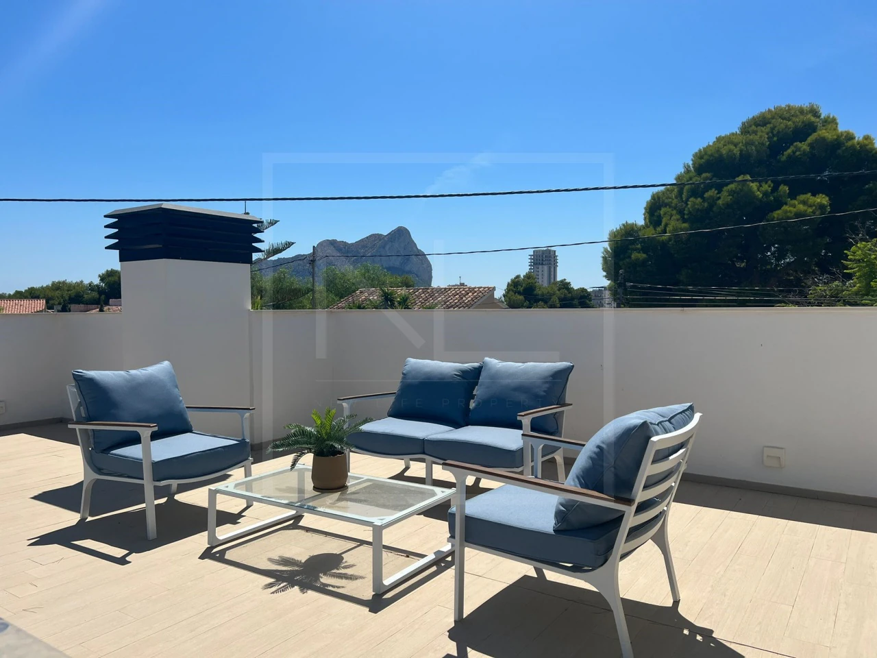 4 Schlafzimmer, 4 Badezimmer Villa zum Verkauf in Calpe
