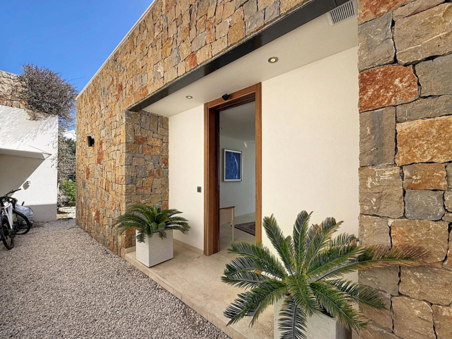 Cumbre del Sol modern villa with panoramic sea views