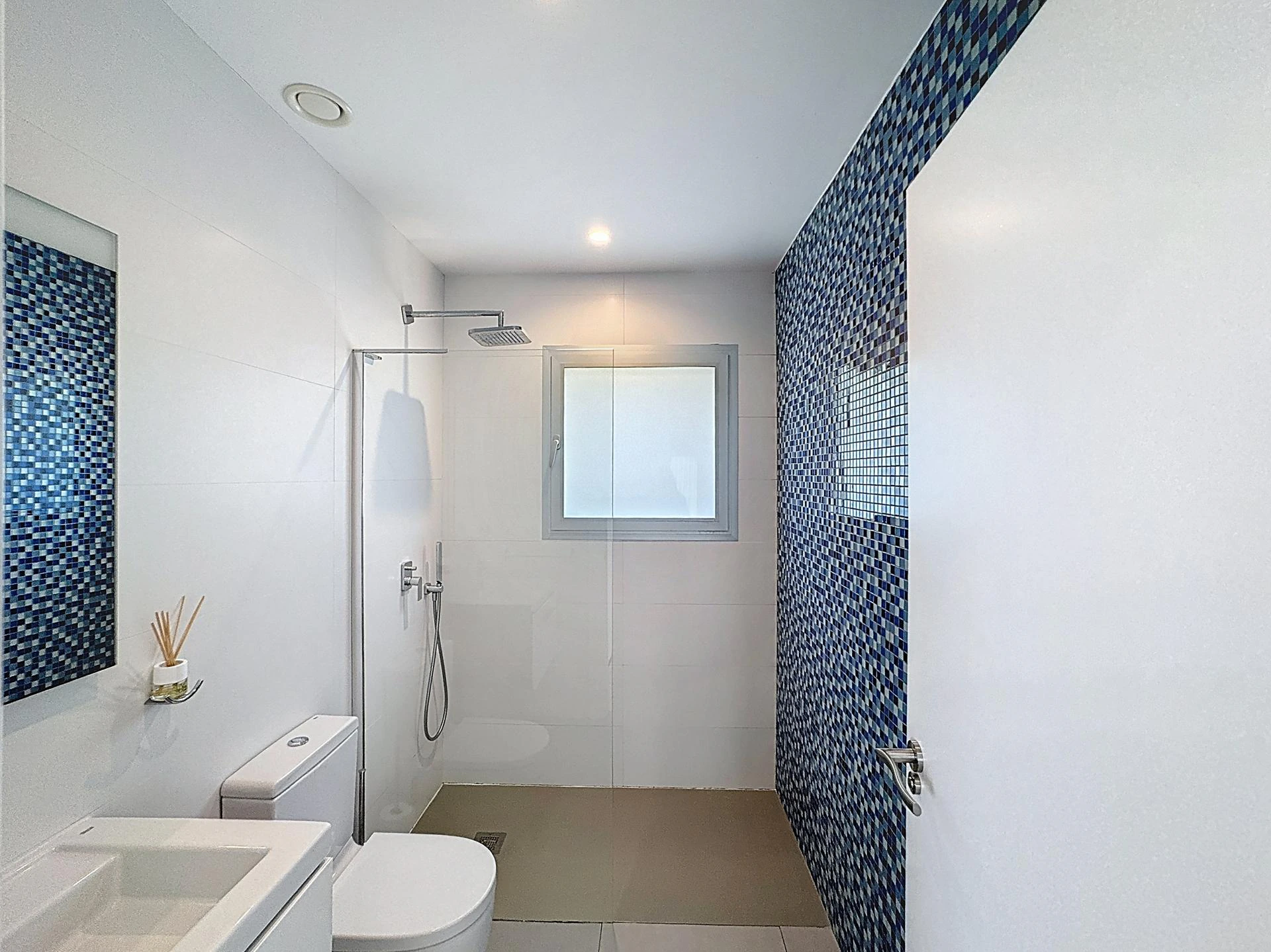 Cumbre del Sol modern villa with sea views