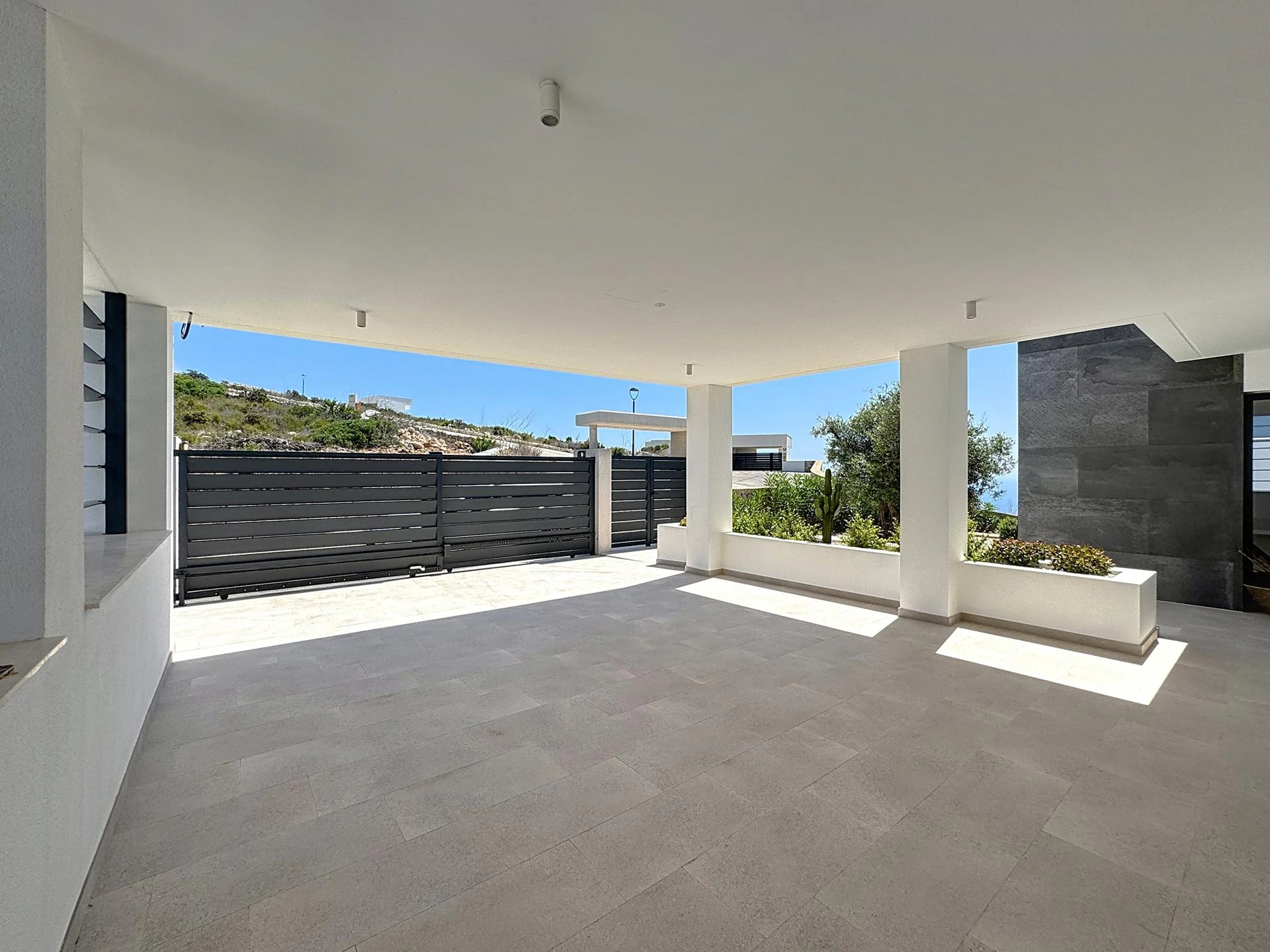 Cumbre del Sol Luxury villa with panoramic views in Jazmines residential area